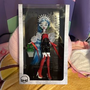 ghouluxe ghoulia yelps